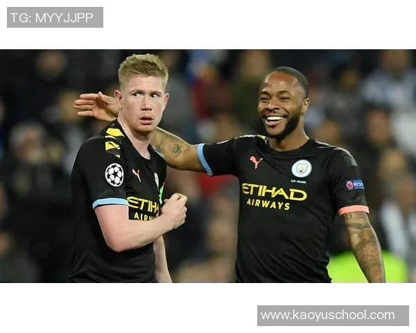 曼城遭欧足联重罚三千万罚款并禁赛一年引发广泛关注